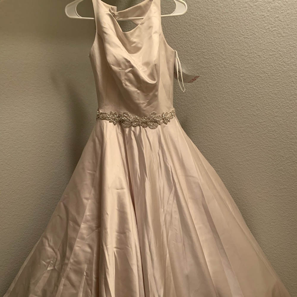 Bridal dress new size 6 Bonny Bridal.
